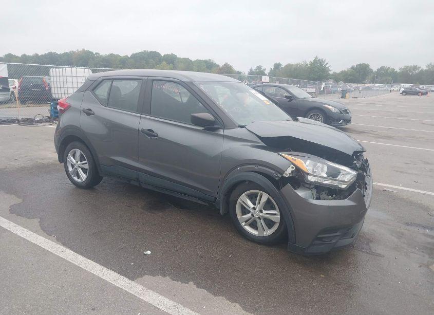 2020 Nissan Kicks S XTRONIC CVT (VIN 3N1CP5BV8LL572541) main photo