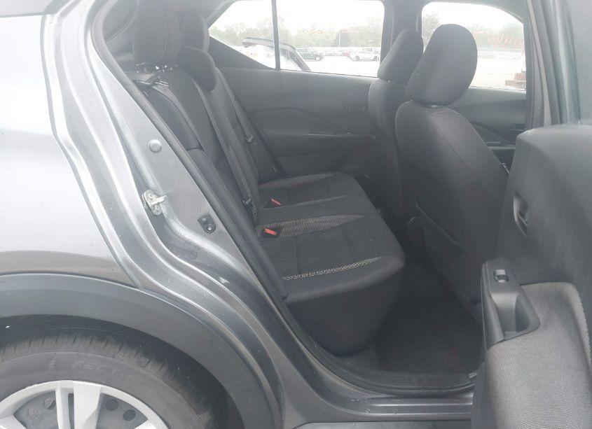 Photo 8 of 2020 Nissan Kicks S XTRONIC CVT (VIN 3N1CP5BV8LL572541)