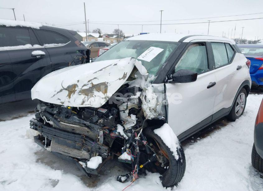Photo 2 of 2021 Nissan Kicks S XTRONIC CVT (VIN 3N1CP5BV8ML485322)