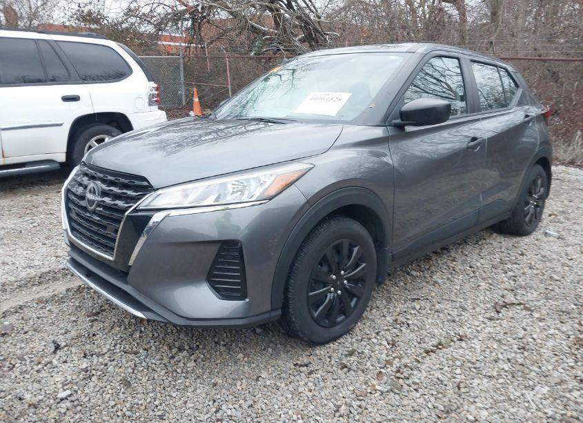 Photo 2 of 2022 Nissan Kicks S XTRONIC CVT (VIN 3N1CP5BV8NL513153)