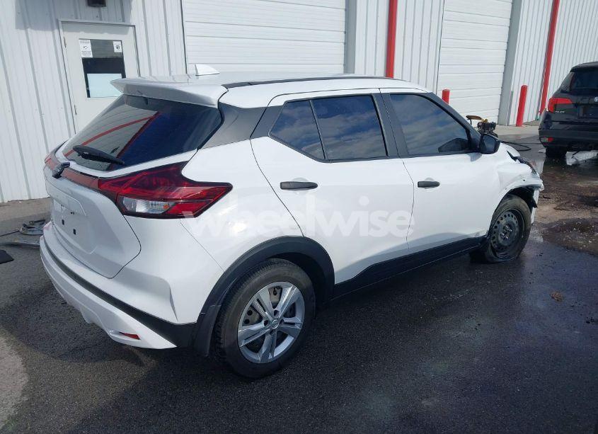 Photo 4 of 2022 Nissan Kicks S XTRONIC CVT (VIN 3N1CP5BV8NL521589)
