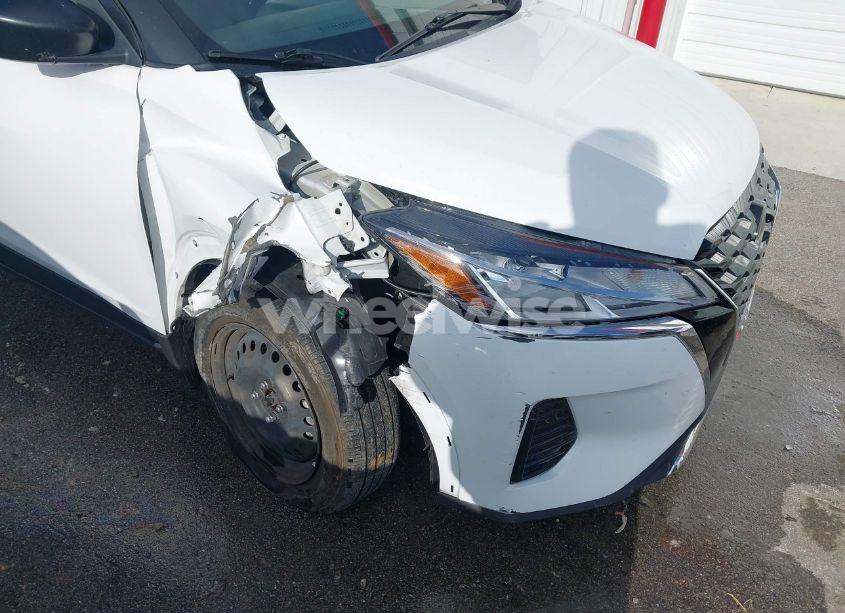 Photo 6 of 2022 Nissan Kicks S XTRONIC CVT (VIN 3N1CP5BV8NL521589)