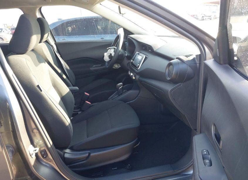 Photo 5 of 2023 Nissan Kicks S XTRONIC CVT (VIN 3N1CP5BV8PL555115)