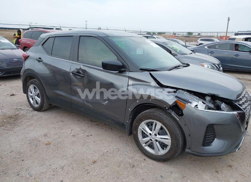 2024 Nissan Kicks S XTRONIC CVT (VIN 3N1CP5BV8RL579420) main photo