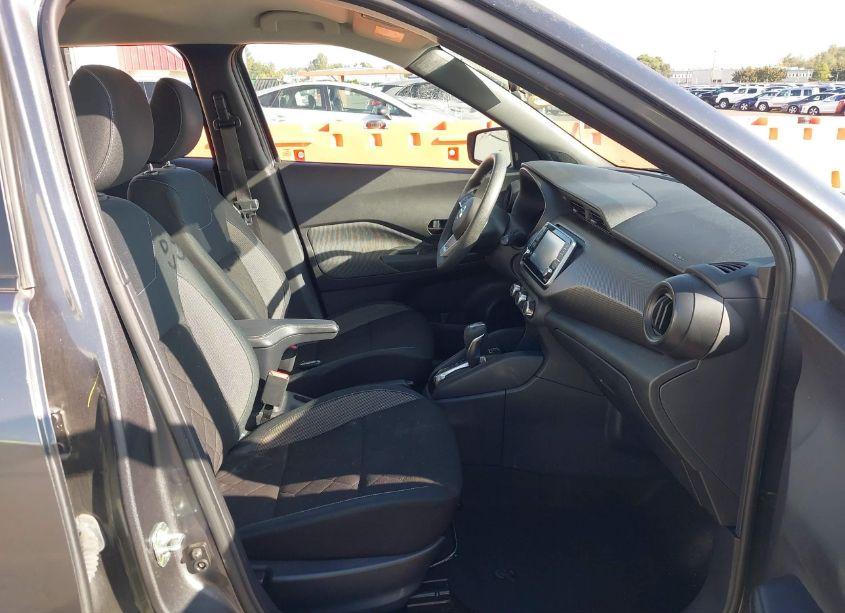 Photo 5 of 2020 Nissan Kicks S XTRONIC CVT (VIN 3N1CP5BV9LL500179)