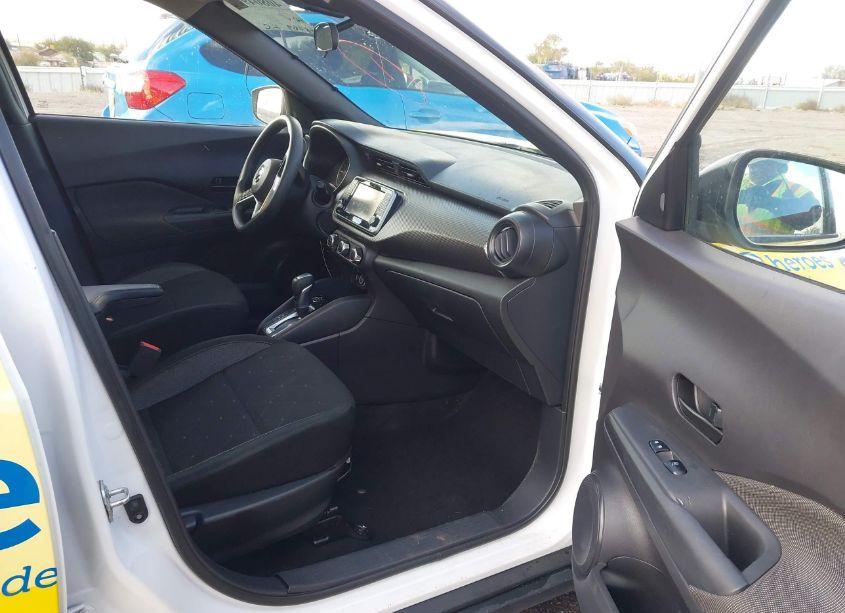 Photo 5 of 2020 Nissan Kicks S XTRONIC CVT (VIN 3N1CP5BV9LL563718)