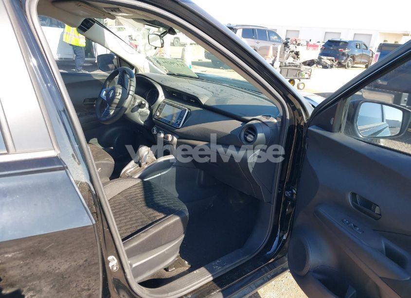 Photo 5 of 2022 Nissan Kicks S XTRONIC CVT (VIN 3N1CP5BV9NL482379)