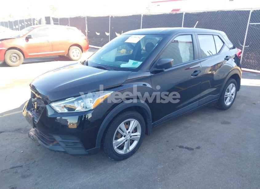 Photo 2 of 2020 Nissan Kicks S XTRONIC CVT (VIN 3N1CP5BVXLL528234)