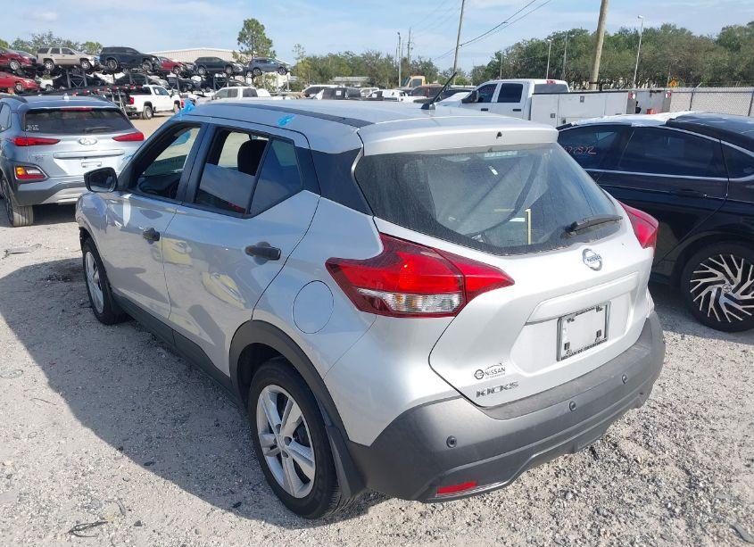 Photo 3 of 2020 Nissan Kicks S XTRONIC CVT (VIN 3N1CP5BVXLL548015)