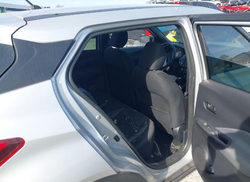 Photo 8 of 2020 Nissan Kicks S XTRONIC CVT (VIN 3N1CP5BVXLL548015)