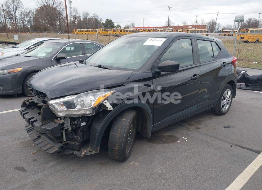 Photo 2 of 2020 Nissan Kicks S XTRONIC CVT (VIN 3N1CP5BVXLL569642)