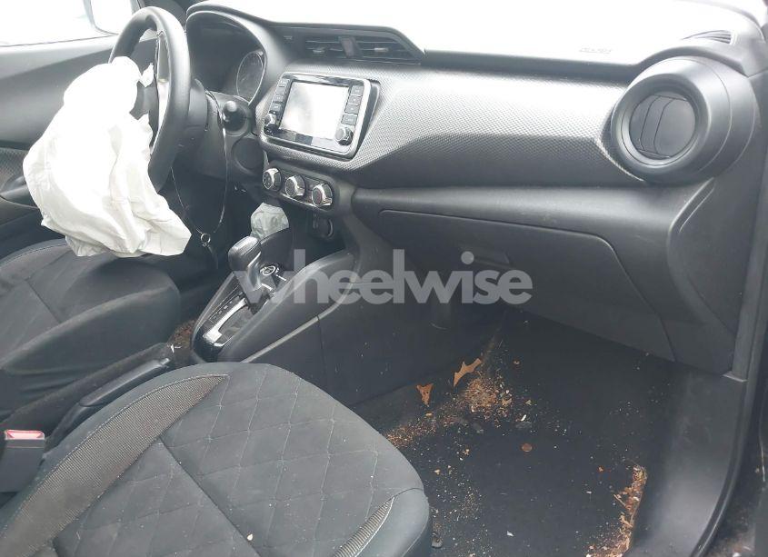 Photo 5 of 2020 Nissan Kicks S XTRONIC CVT (VIN 3N1CP5BVXLL569642)