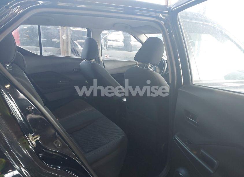 Photo 8 of 2021 Nissan Kicks S XTRONIC CVT (VIN 3N1CP5BVXML495432)