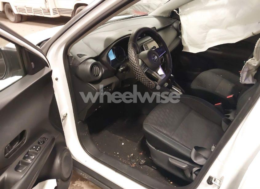 Photo 5 of 2021 Nissan Kicks S XTRONIC CVT (VIN 3N1CP5BVXML530356)