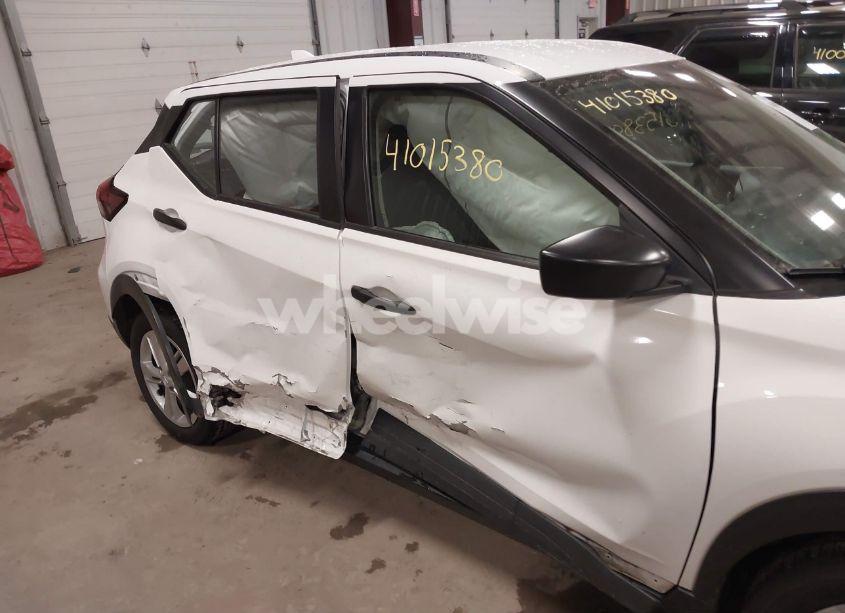 Photo 6 of 2021 Nissan Kicks S XTRONIC CVT (VIN 3N1CP5BVXML530356)