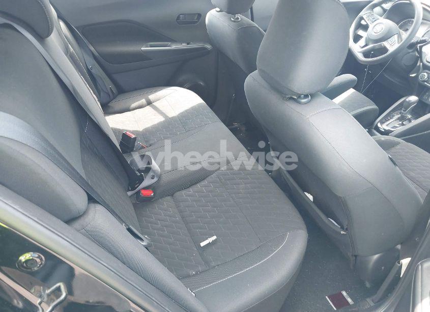 Photo 8 of 2021 Nissan Kicks S XTRONIC CVT (VIN 3N1CP5BVXML532687)