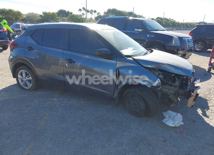 2021 Nissan Kicks S XTRONIC CVT (VIN 3N1CP5BVXML558576) main photo