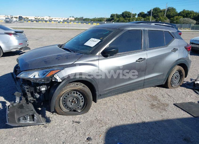 Photo 2 of 2021 Nissan Kicks S XTRONIC CVT (VIN 3N1CP5BVXML558576)