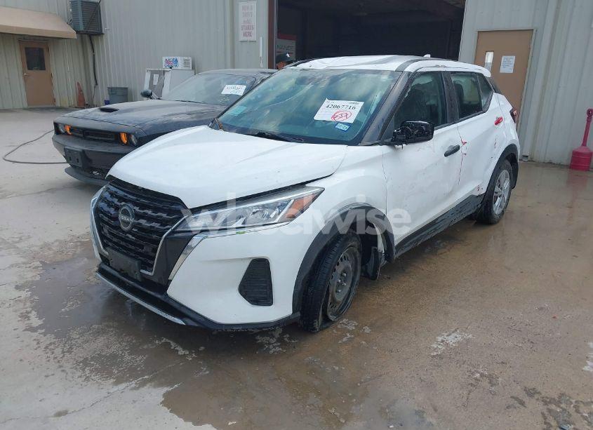 Photo 2 of 2022 Nissan Kicks S XTRONIC CVT (VIN 3N1CP5BVXNL487512)