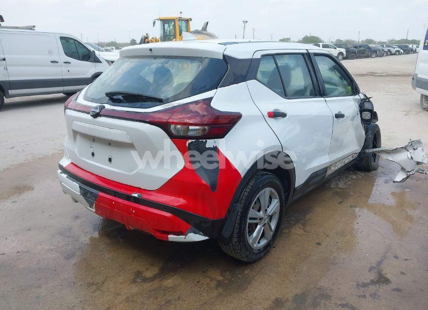 Photo 4 of 2022 Nissan Kicks S XTRONIC CVT (VIN 3N1CP5BVXNL487512)