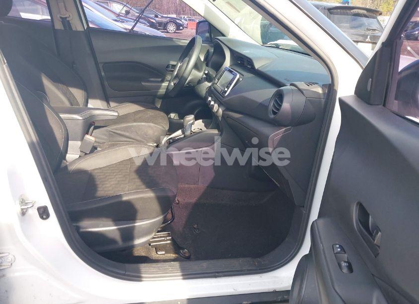 Photo 5 of 2022 Nissan Kicks S XTRONIC CVT (VIN 3N1CP5BVXNL503367)