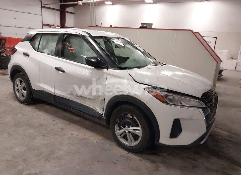 2022 Nissan Kicks S XTRONIC CVT (VIN 3N1CP5BVXNL522033) main photo