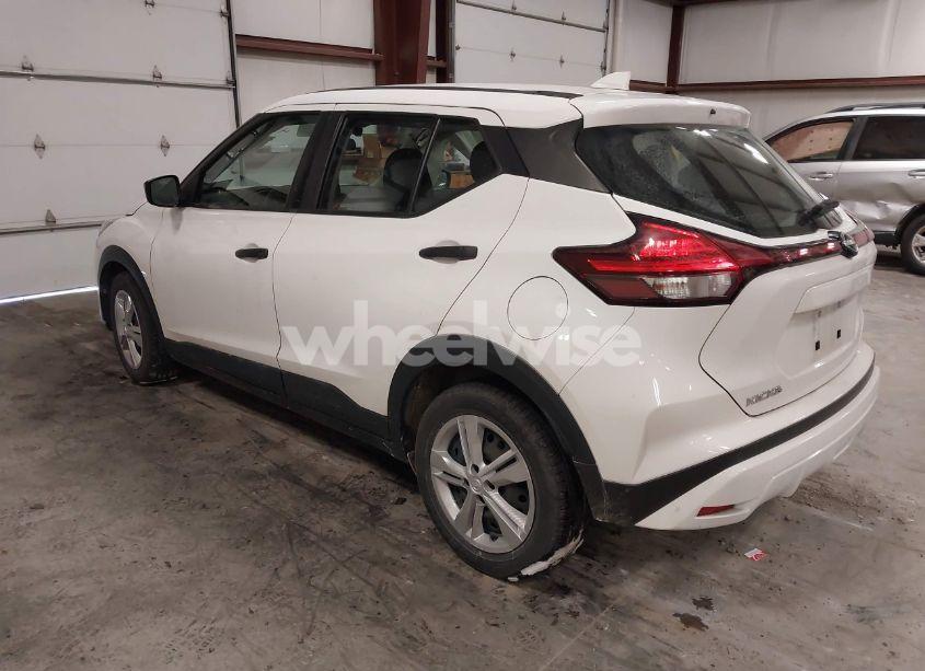 Photo 3 of 2022 Nissan Kicks S XTRONIC CVT (VIN 3N1CP5BVXNL522033)