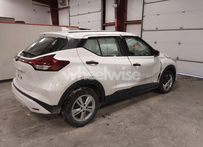 Photo 4 of 2022 Nissan Kicks S XTRONIC CVT (VIN 3N1CP5BVXNL522033)