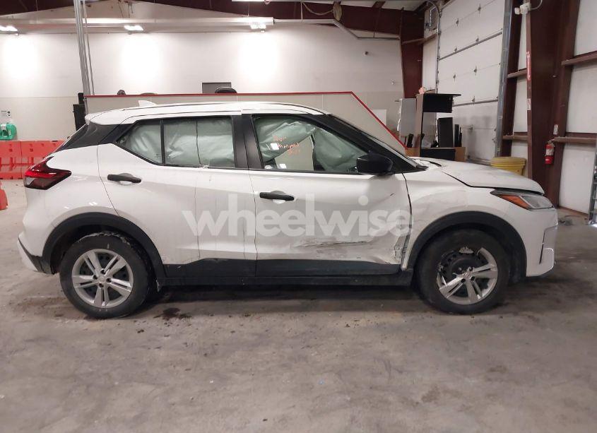 Photo 6 of 2022 Nissan Kicks S XTRONIC CVT (VIN 3N1CP5BVXNL522033)