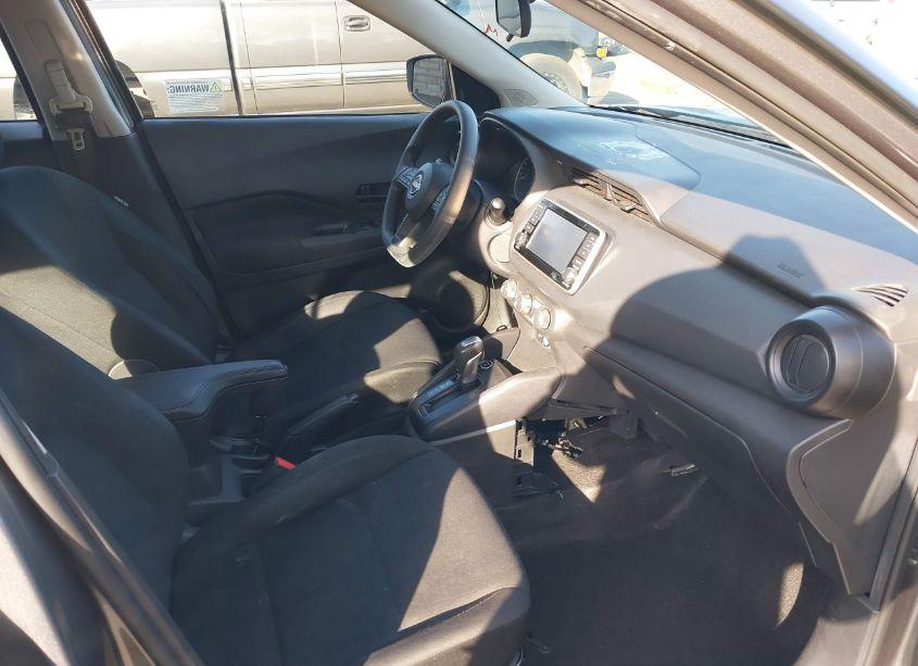 Photo 5 of 2023 Nissan Kicks S XTRONIC CVT (VIN 3N1CP5BVXPL565628)