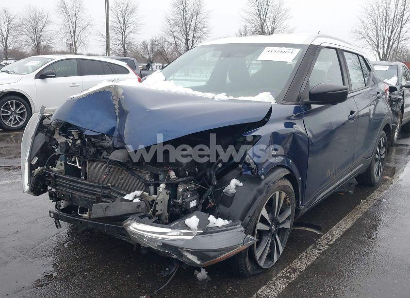 Photo 2 of 2018 Nissan Kicks SR (VIN 3N1CP5CU0JL504494)