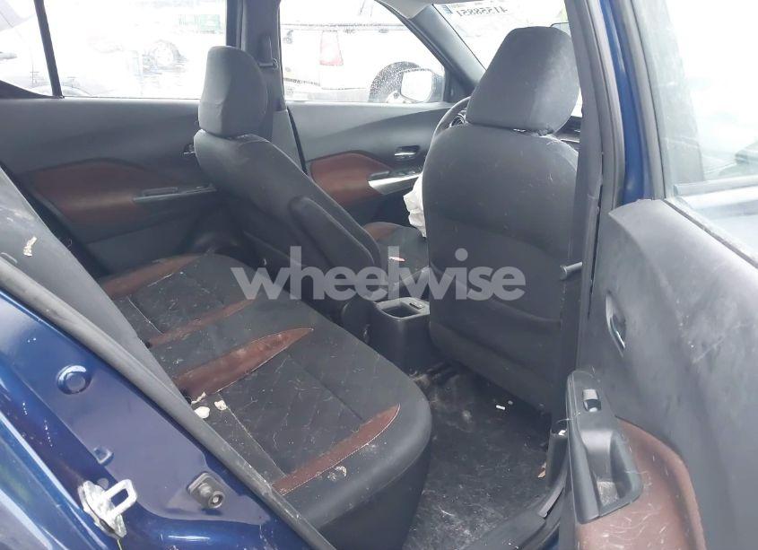 Photo 8 of 2018 Nissan Kicks SR (VIN 3N1CP5CU0JL504494)