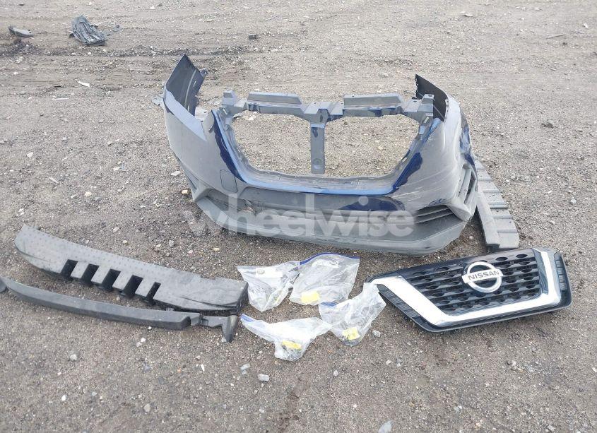 Photo 12 of 2018 Nissan Kicks SV (VIN 3N1CP5CU0JL529427)