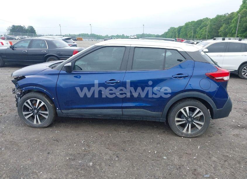 Photo 15 of 2018 Nissan Kicks SV (VIN 3N1CP5CU0JL529427)