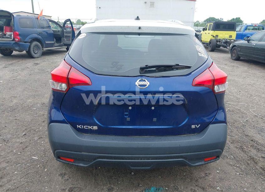 Photo 17 of 2018 Nissan Kicks SV (VIN 3N1CP5CU0JL529427)