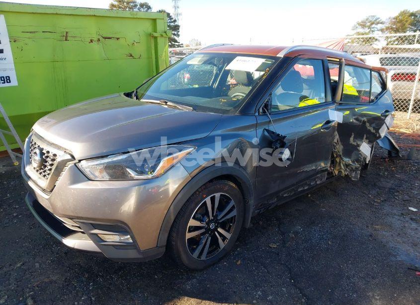Photo 2 of 2018 Nissan Kicks SR (VIN 3N1CP5CU0JL545482)