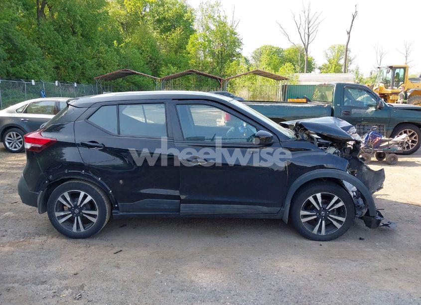 Photo 13 of 2019 Nissan Kicks SV (VIN 3N1CP5CU0KL477623)