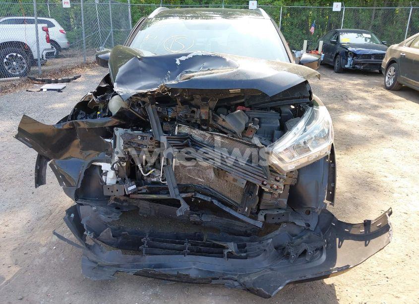 Photo 6 of 2019 Nissan Kicks SV (VIN 3N1CP5CU0KL477623)