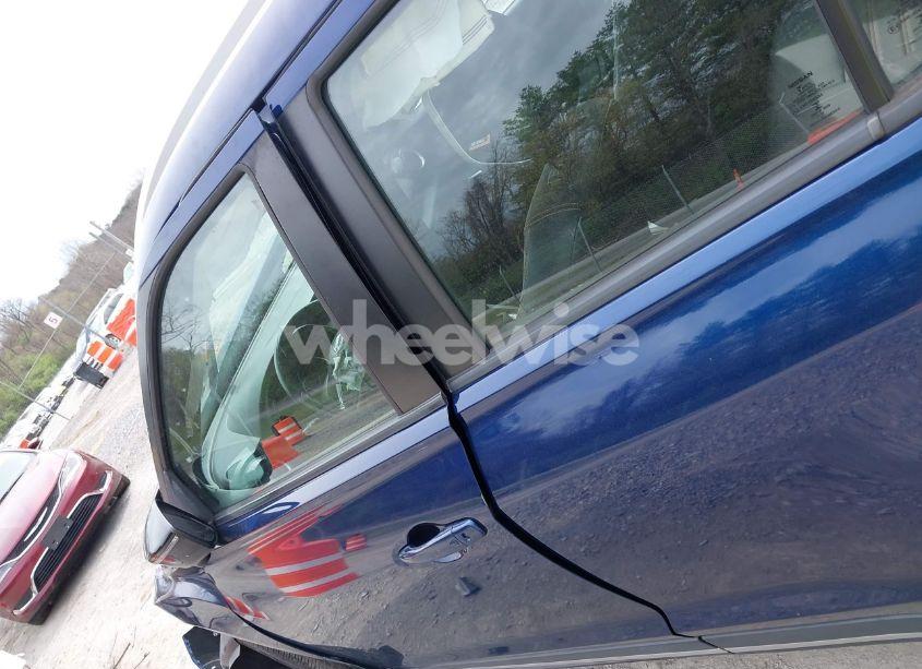 Photo 20 of 2019 Nissan Kicks SR (VIN 3N1CP5CU0KL499802)