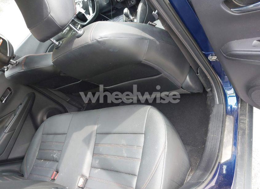 Photo 8 of 2019 Nissan Kicks SR (VIN 3N1CP5CU0KL499802)