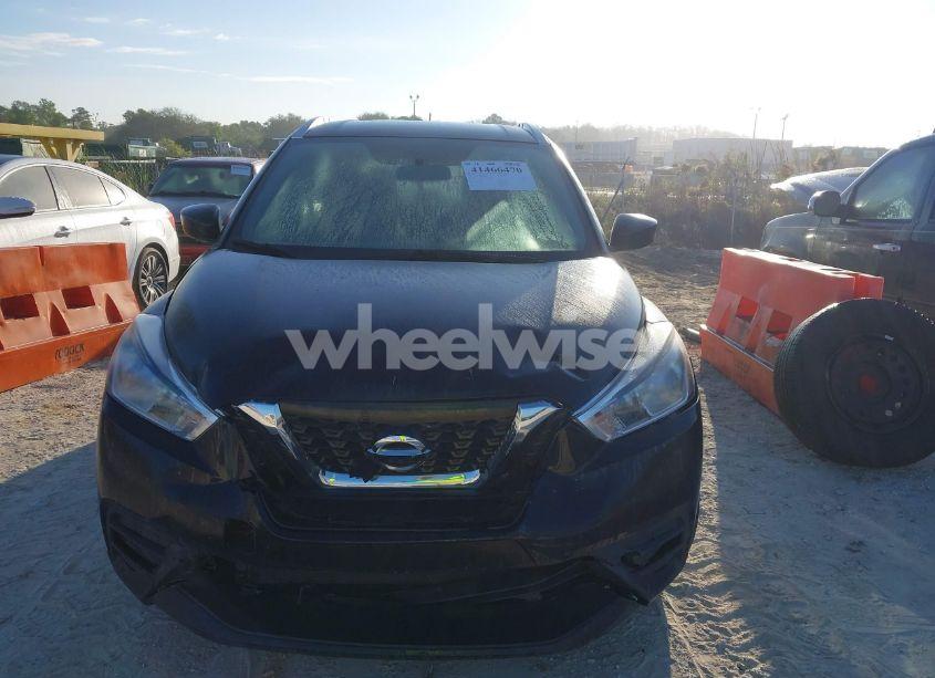 Photo 12 of 2019 Nissan Kicks S (VIN 3N1CP5CU0KL506604)