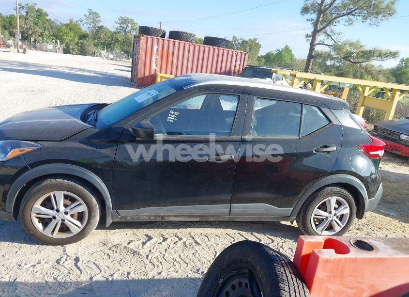 Photo 14 of 2019 Nissan Kicks S (VIN 3N1CP5CU0KL506604)