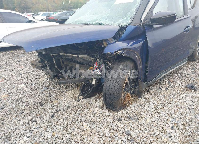 Photo 6 of 2019 Nissan Kicks SR (VIN 3N1CP5CU0KL521328)