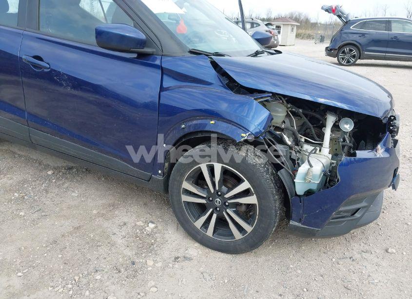 Photo 6 of 2019 Nissan Kicks SV (VIN 3N1CP5CU0KL527047)