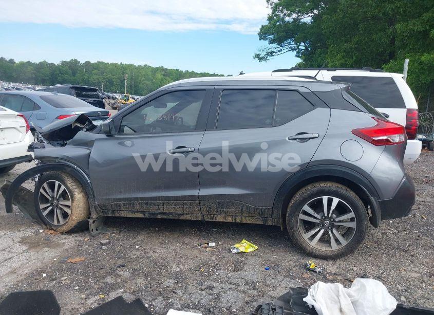 Photo 13 of 2019 Nissan Kicks SV (VIN 3N1CP5CU0KL536928)