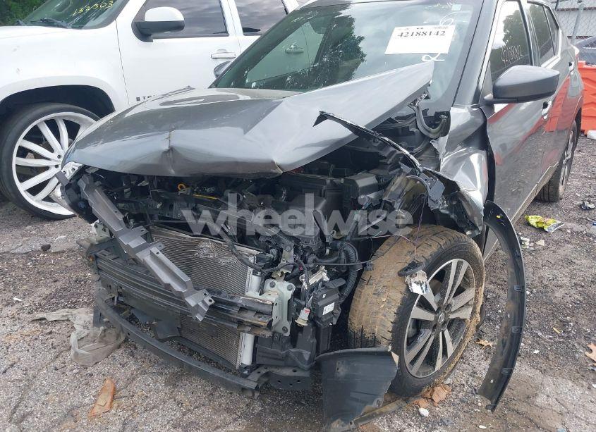 Photo 6 of 2019 Nissan Kicks SV (VIN 3N1CP5CU0KL536928)