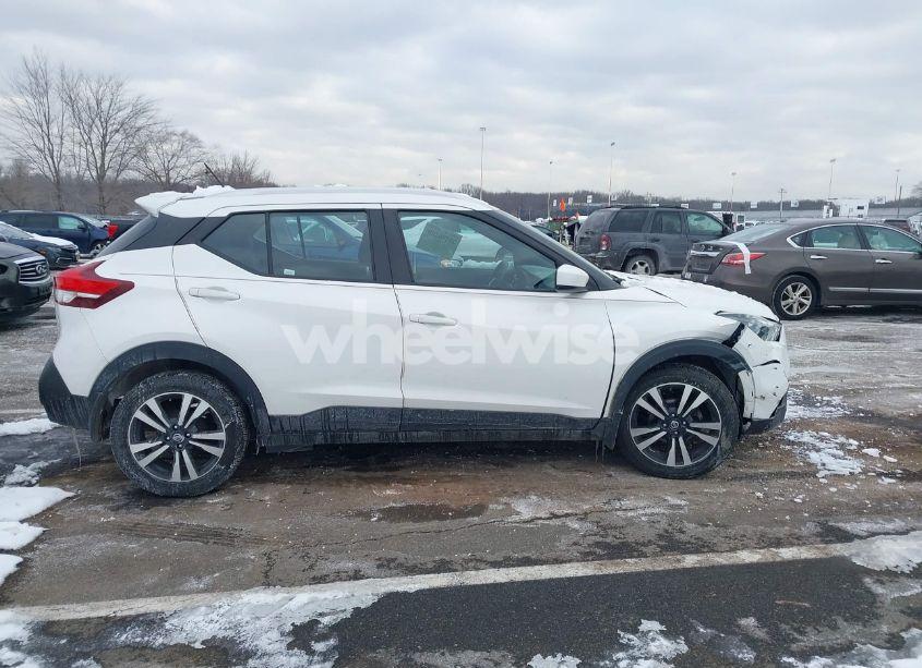 Photo 13 of 2019 Nissan Kicks SV (VIN 3N1CP5CU0KL542096)