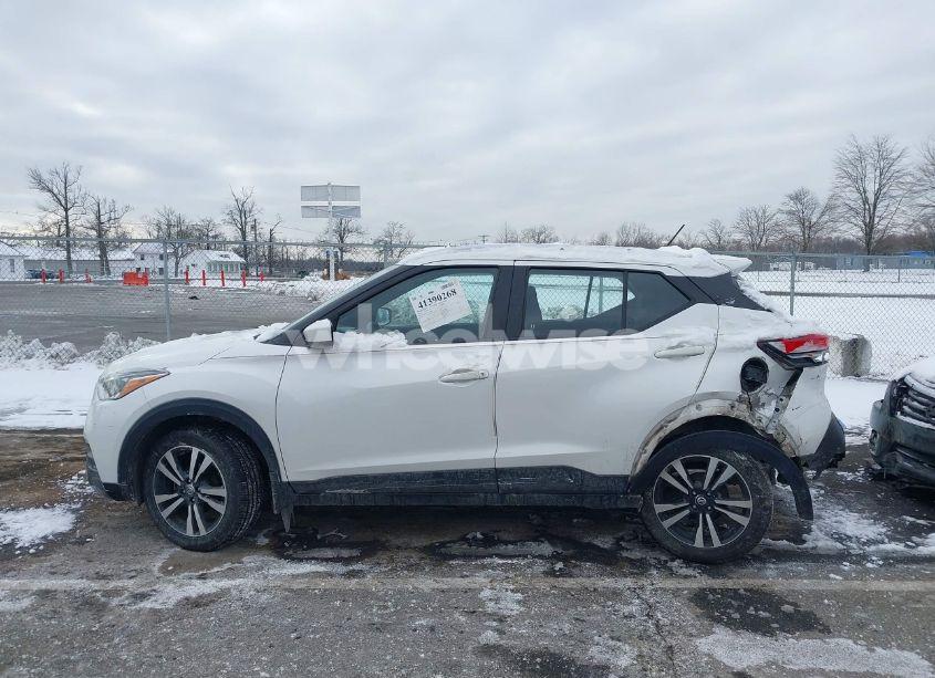 Photo 14 of 2019 Nissan Kicks SV (VIN 3N1CP5CU0KL542096)