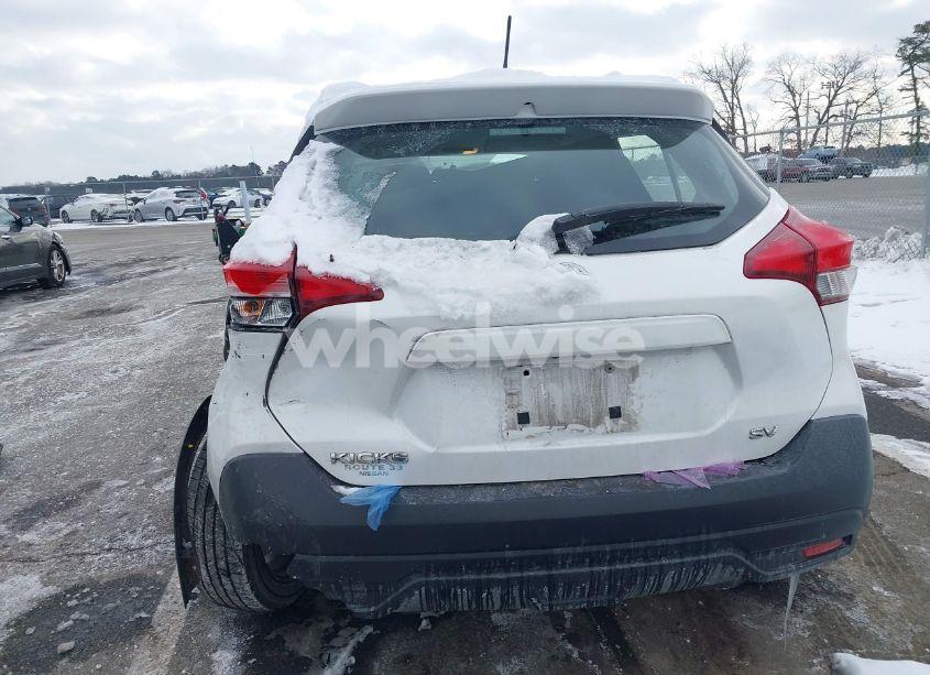 Photo 16 of 2019 Nissan Kicks SV (VIN 3N1CP5CU0KL542096)