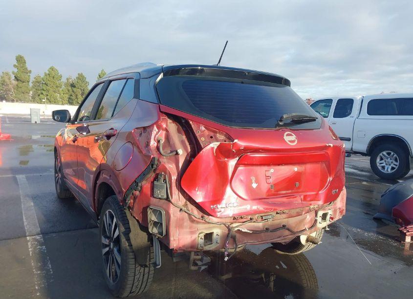 Photo 6 of 2018 Nissan Kicks SV (VIN 3N1CP5CU1JL511311)